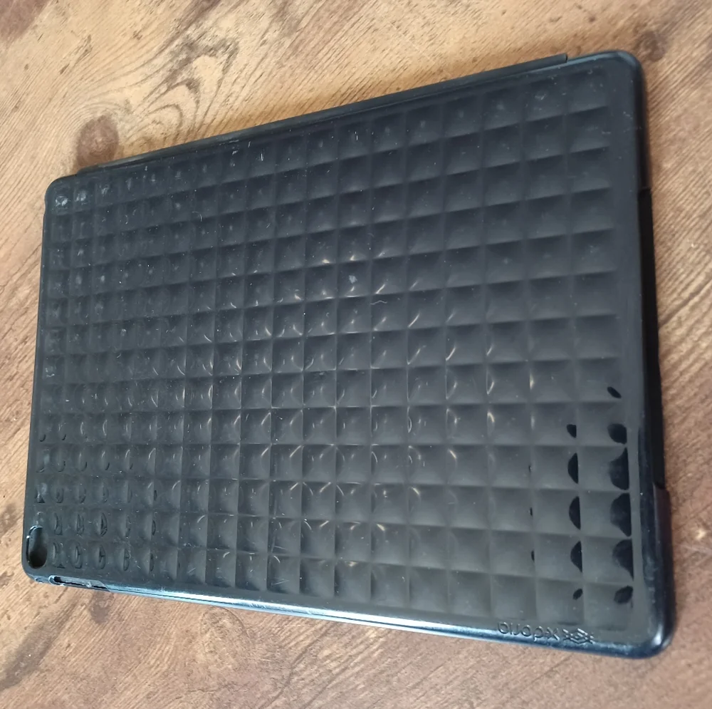 Ipad A generation black cover